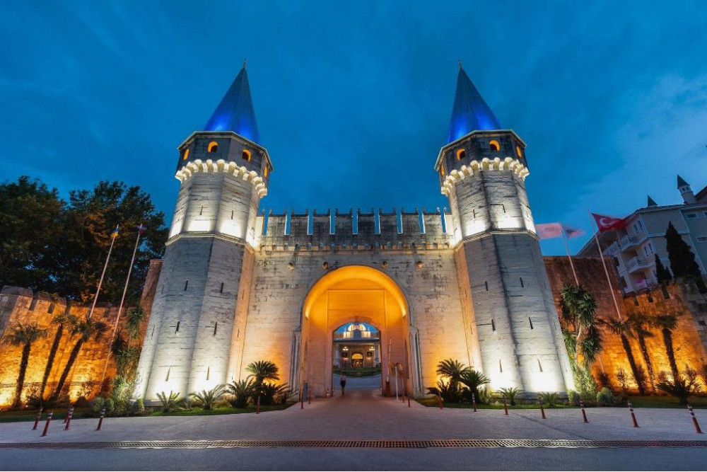 Topkapi Palace: The Ottoman Jewel of Istanbul